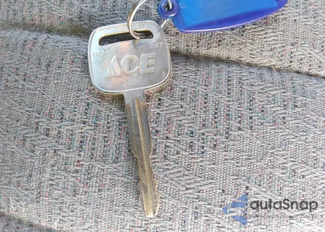 1999 Toyota Tacoma из США, поврежденный, VIN 4TAWN72N3XZ506002